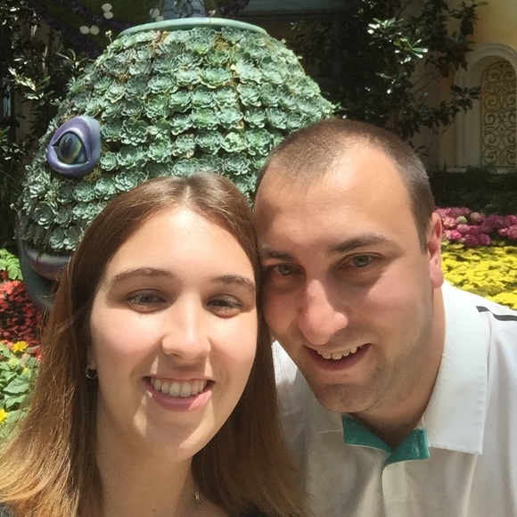 Meet your Posher, Lauren - Picture 1 of 1